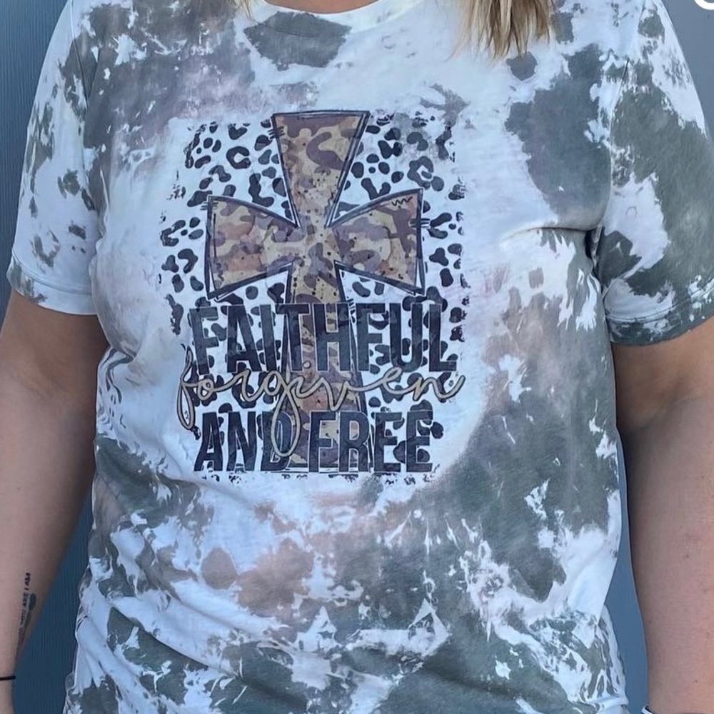 Faithful, Forgiven, Free Bleached T-shirt